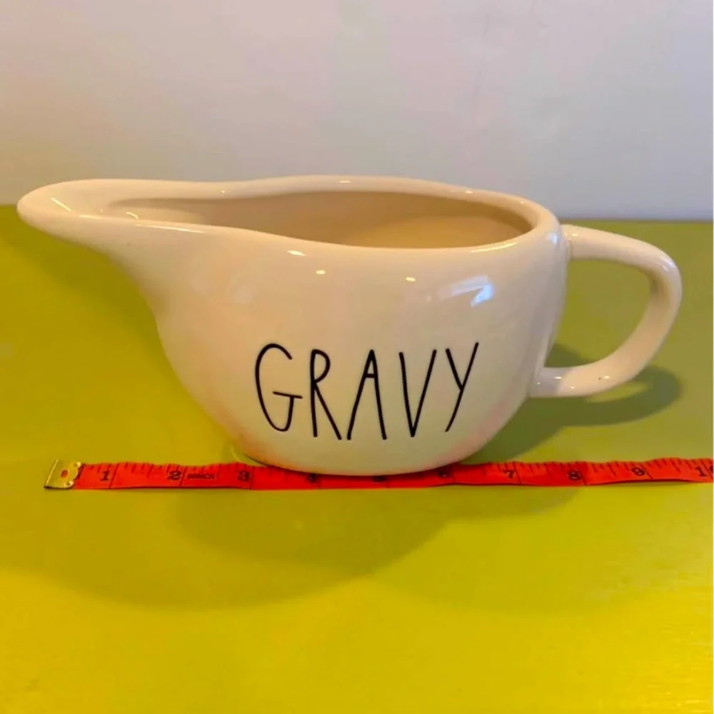 Rae Dunn stylish gravy